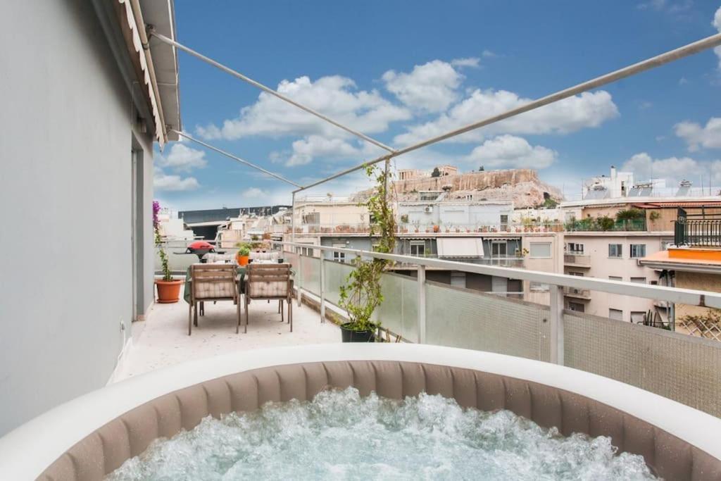 Lovely Apt W/Heated Jacuzzi &Full Acropolis View Athen Exterior foto